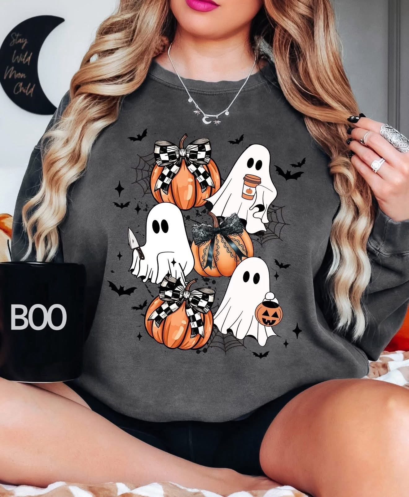 Checkered Ghost + Pumpkins