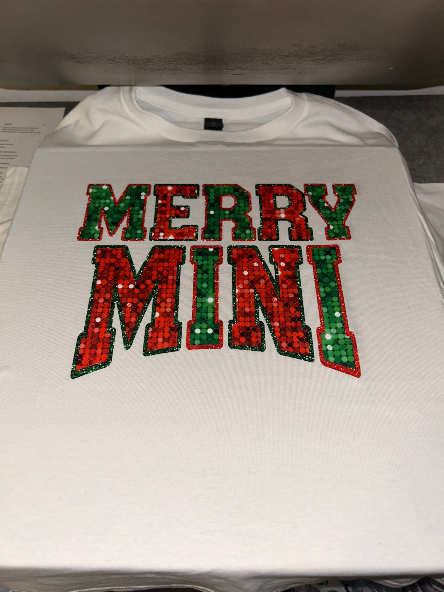 Merry Mama + Mini Glitter Effect