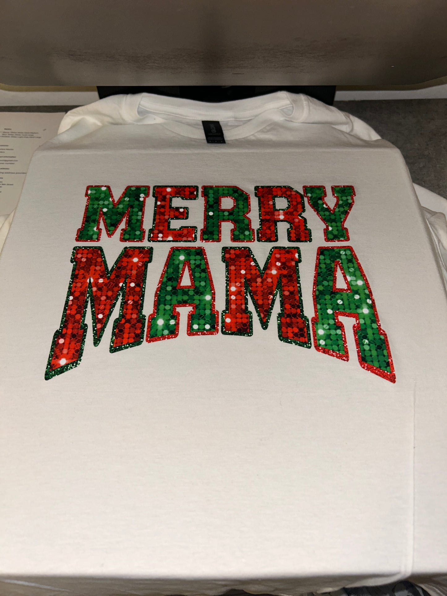 Merry Mama + Mini Glitter Effect