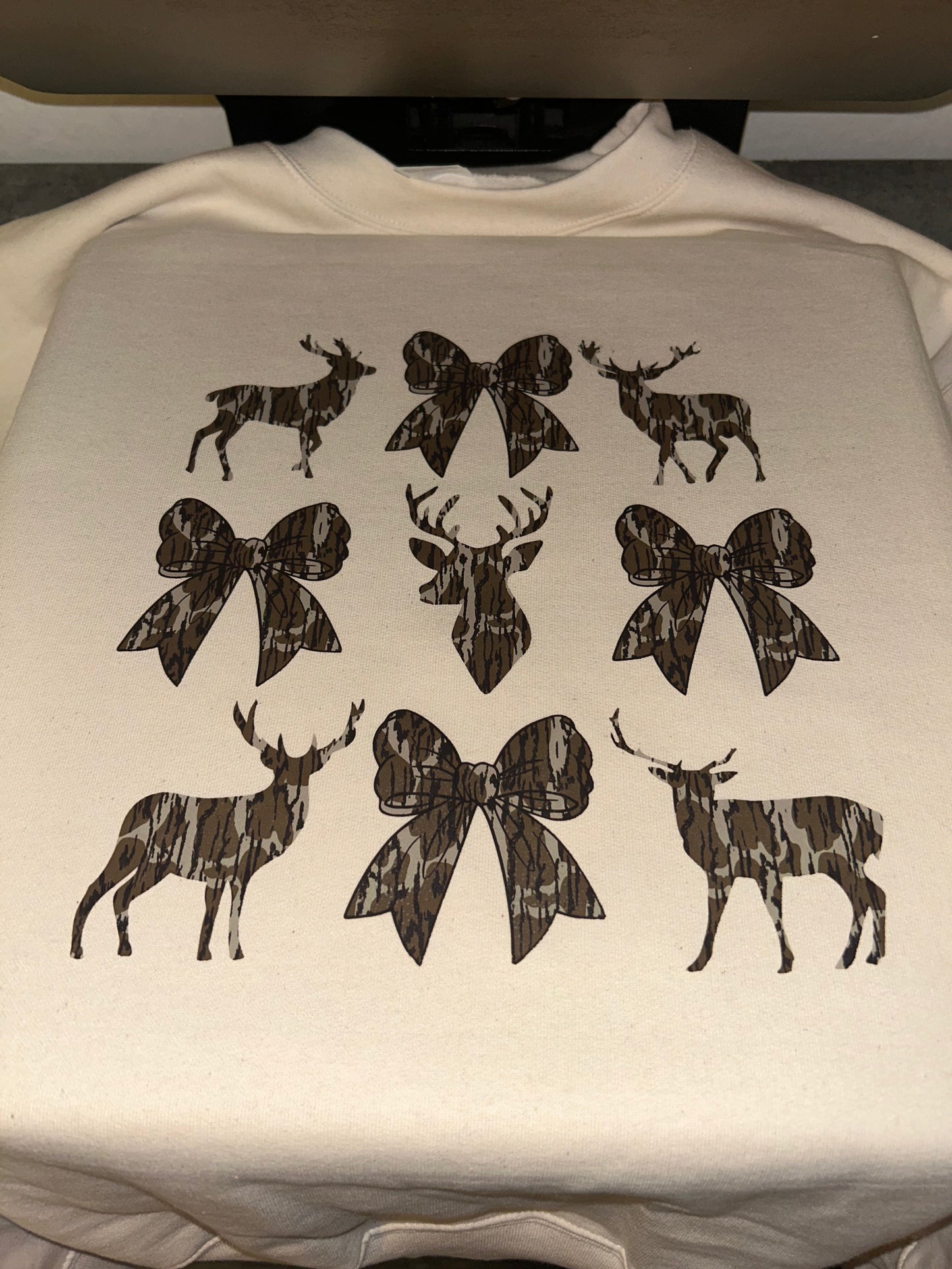 Camo Deer + Bows Coquette