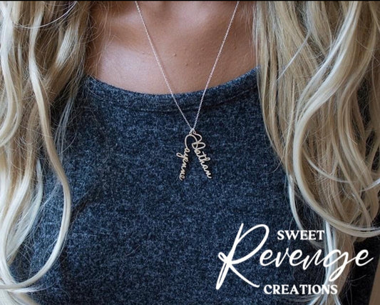 Vertical Family Charm Necklace (HAV01)
